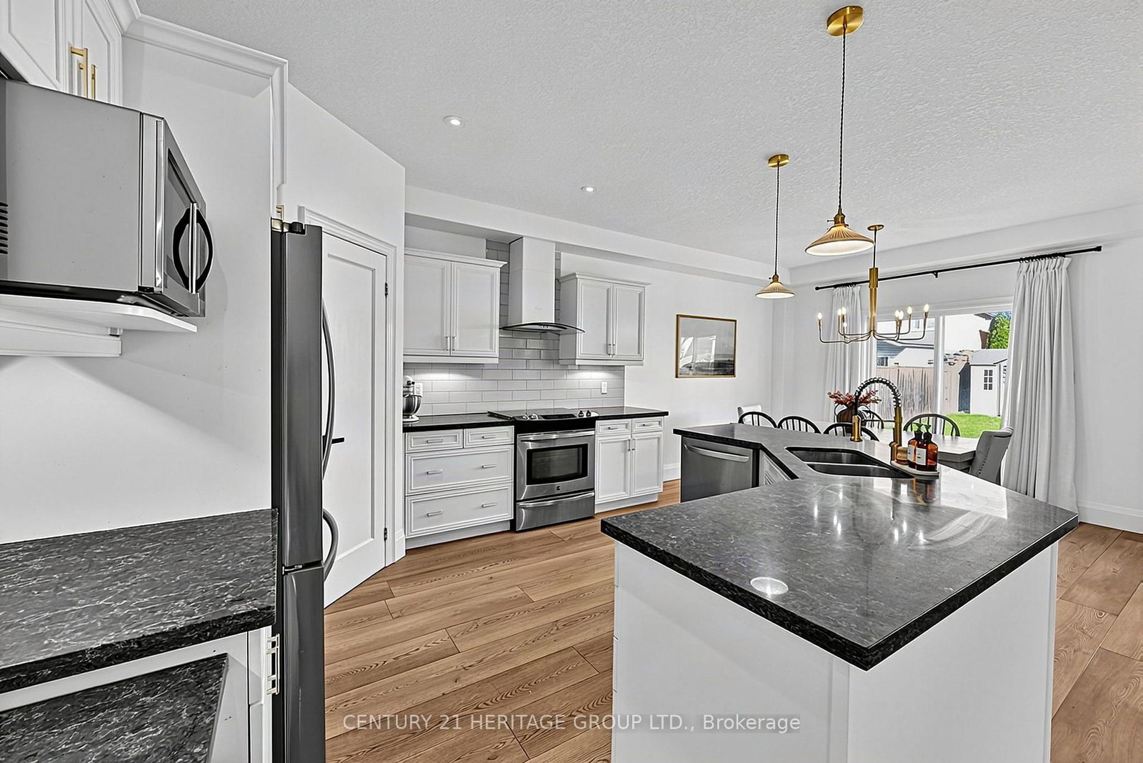 203 Gray Avenue • New Tecumseth, ON photo 10