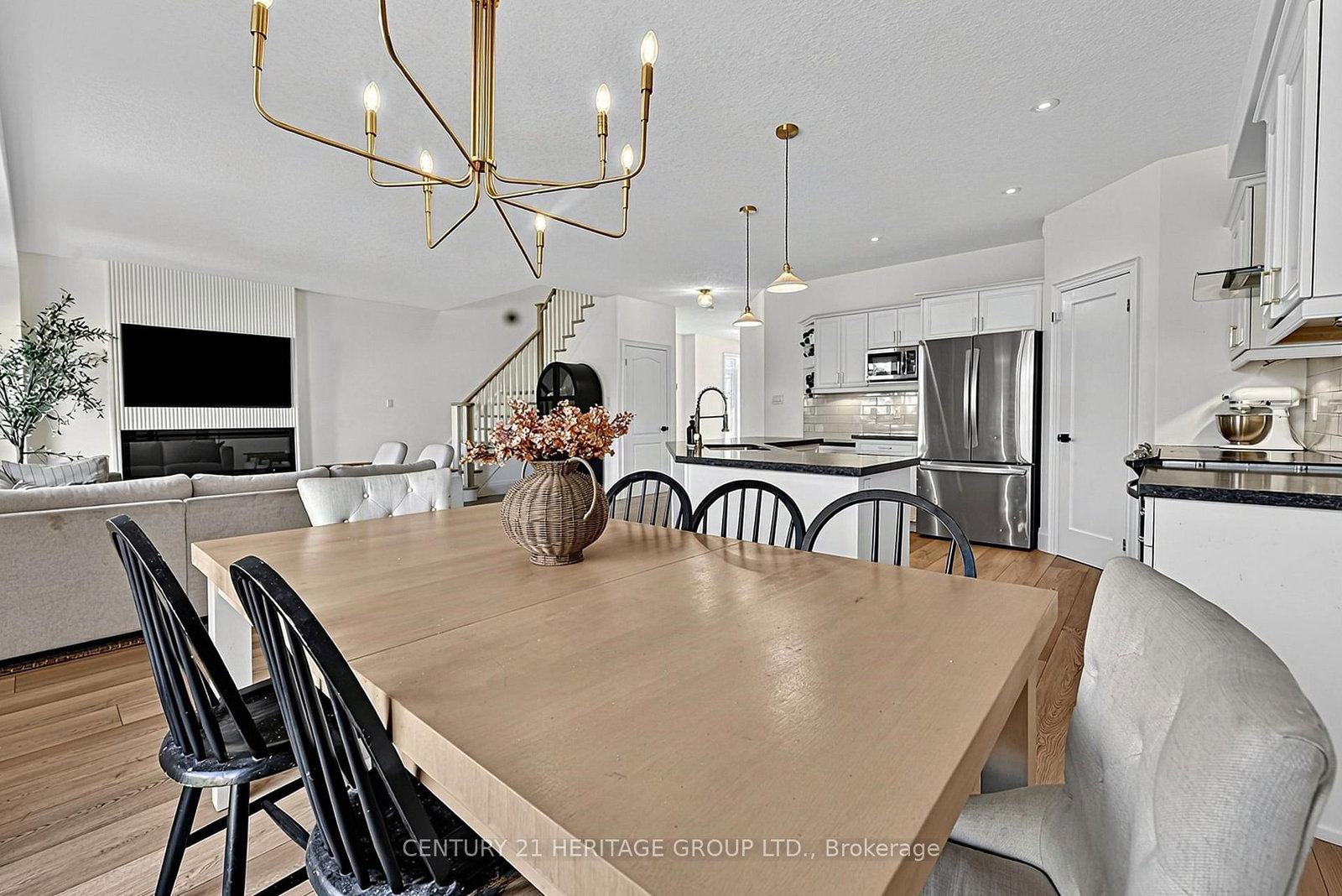 203 Gray Avenue • New Tecumseth, ON photo 12