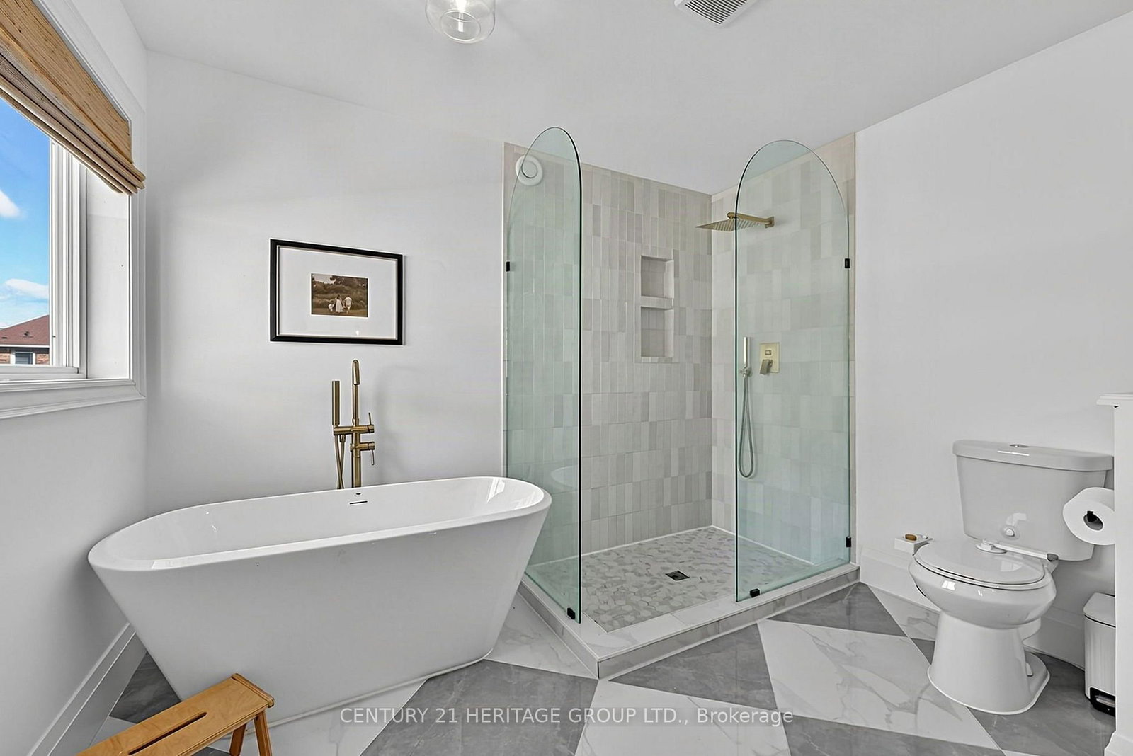 203 Gray Avenue • New Tecumseth, ON photo 25