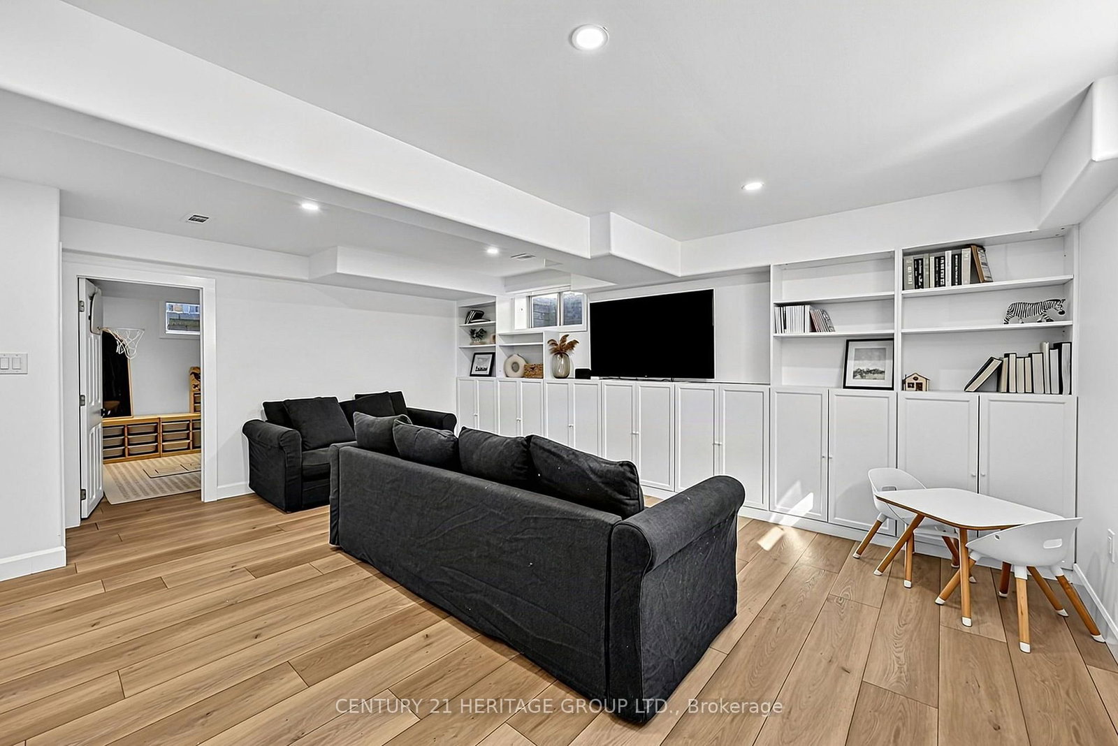 203 Gray Avenue • New Tecumseth, ON photo 33