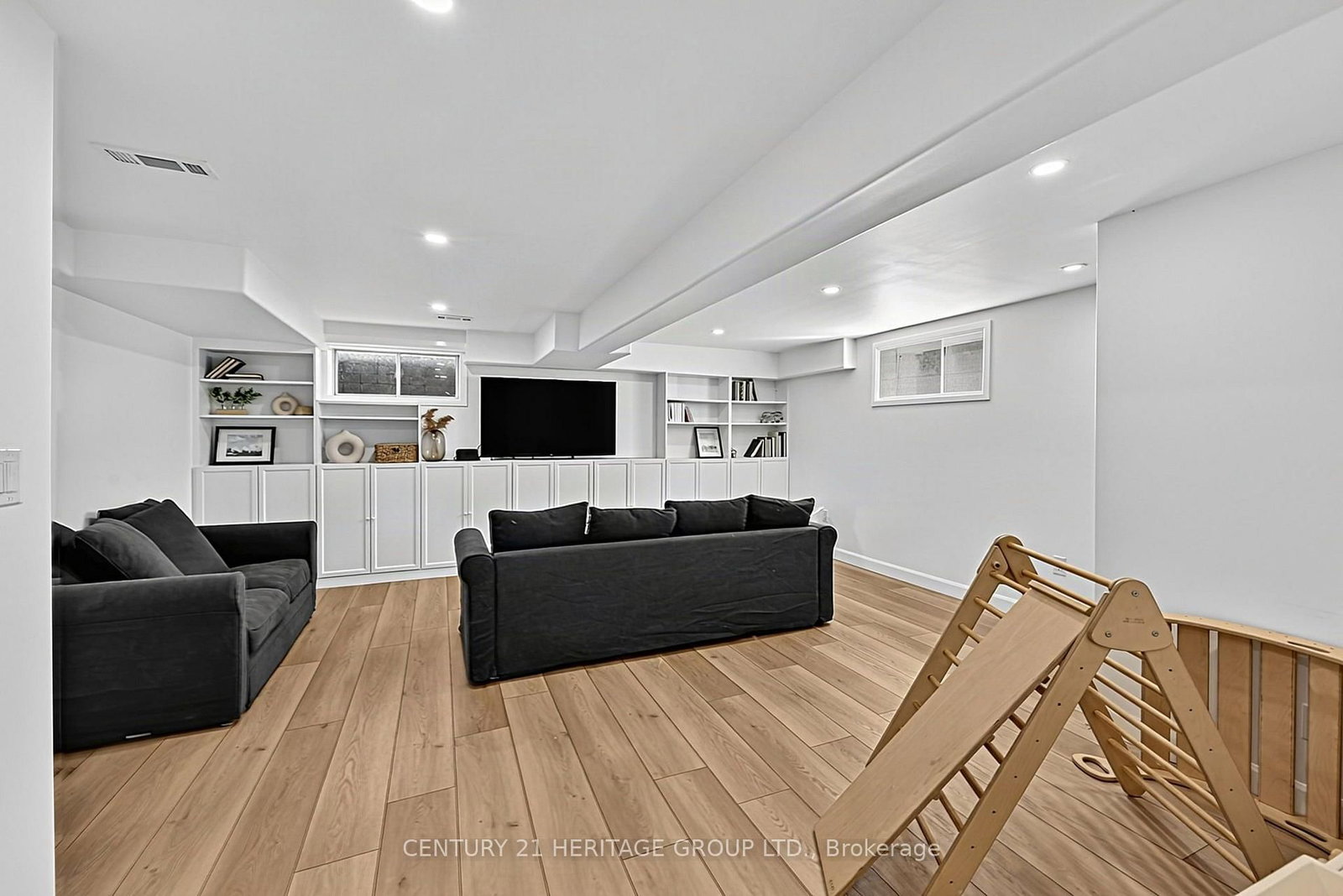 203 Gray Avenue • New Tecumseth, ON photo 38