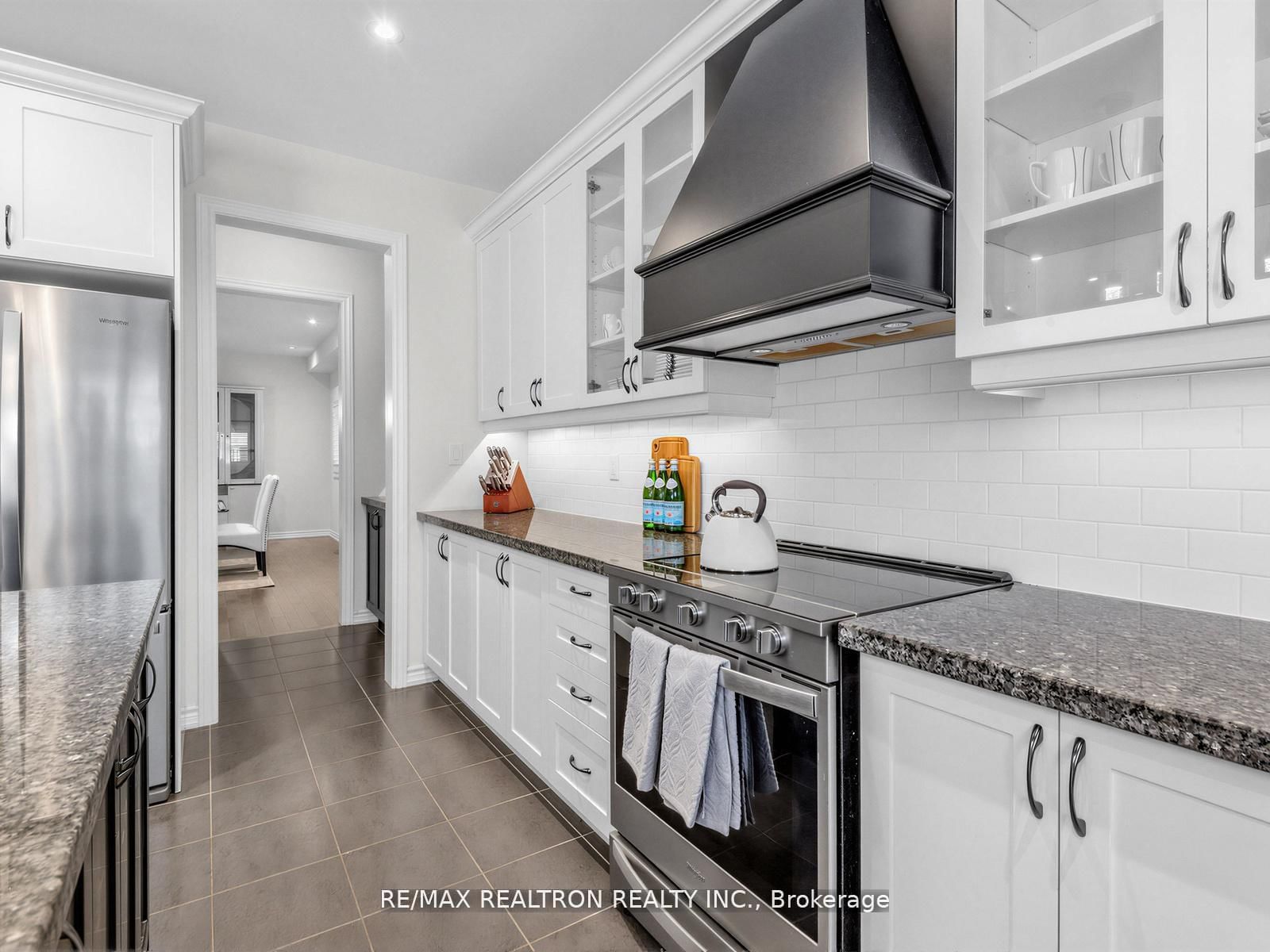 1787 Emberton Way photo 8