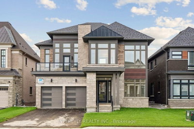 17 Garriock Hall Avenue, King, ON