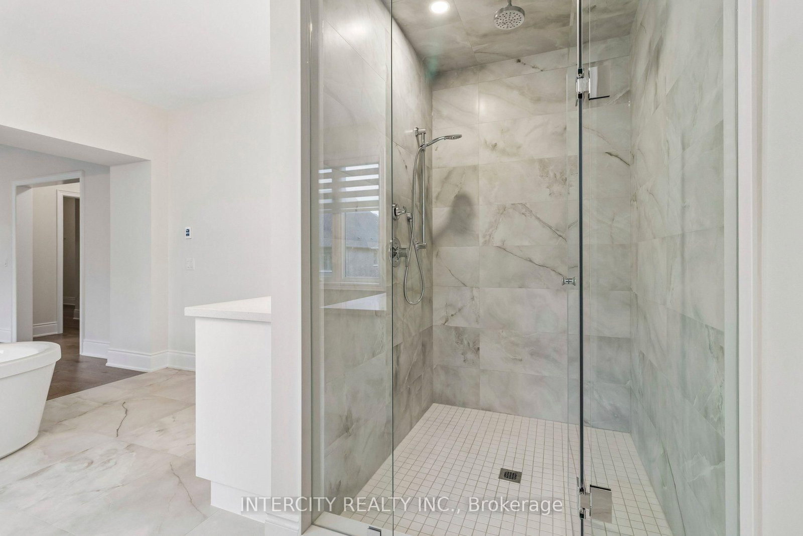 15 Garriock Hall Avenue • King, ON photo 43