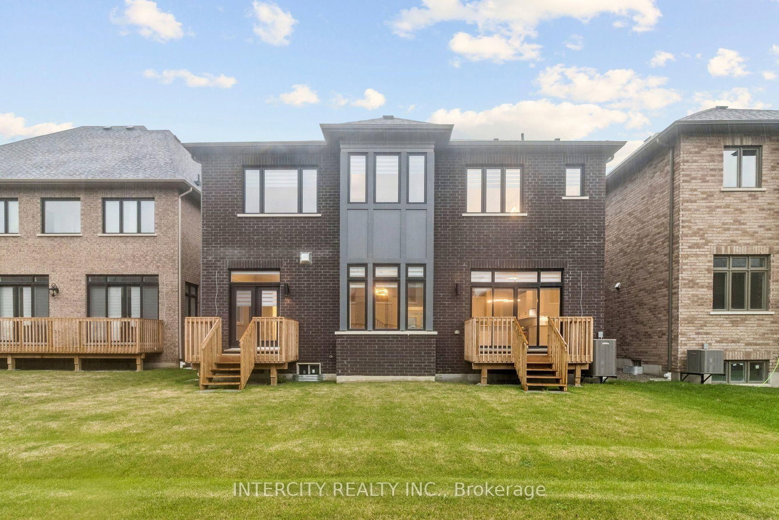 15 Garriock Hall Avenue • King, ON photo 48