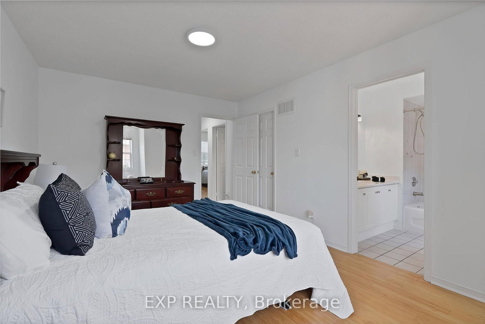 11 Maple Park Way • Markham, ON photo 34