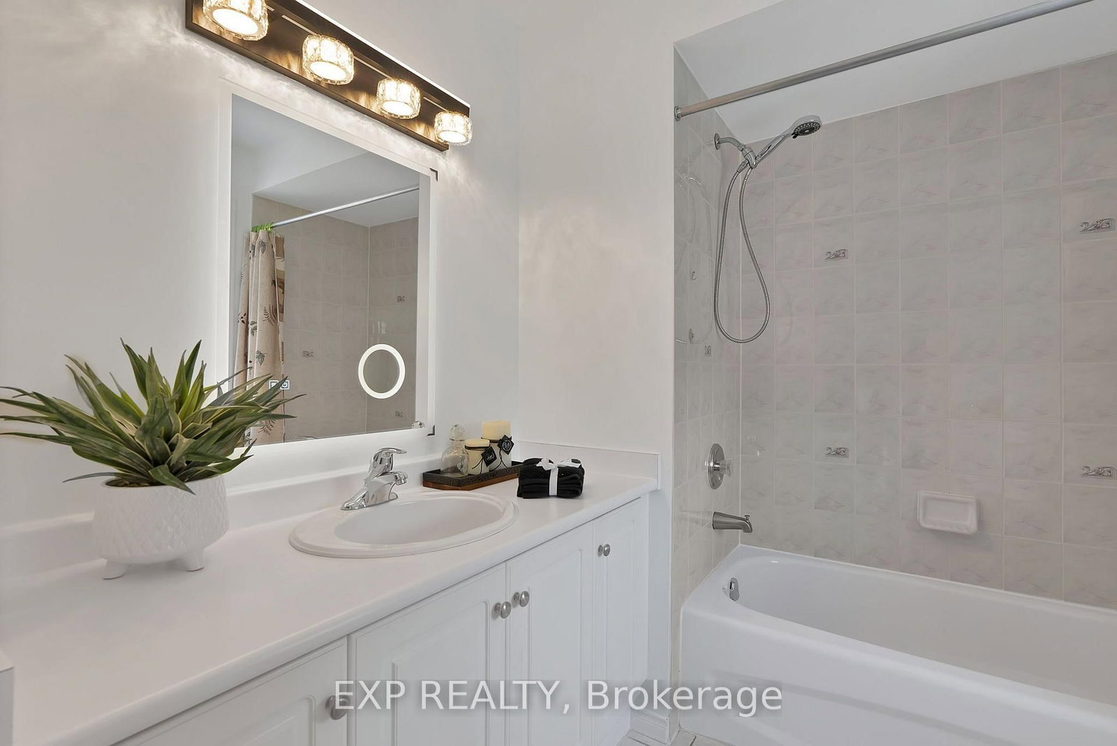 11 Maple Park Way • Markham, ON photo 35