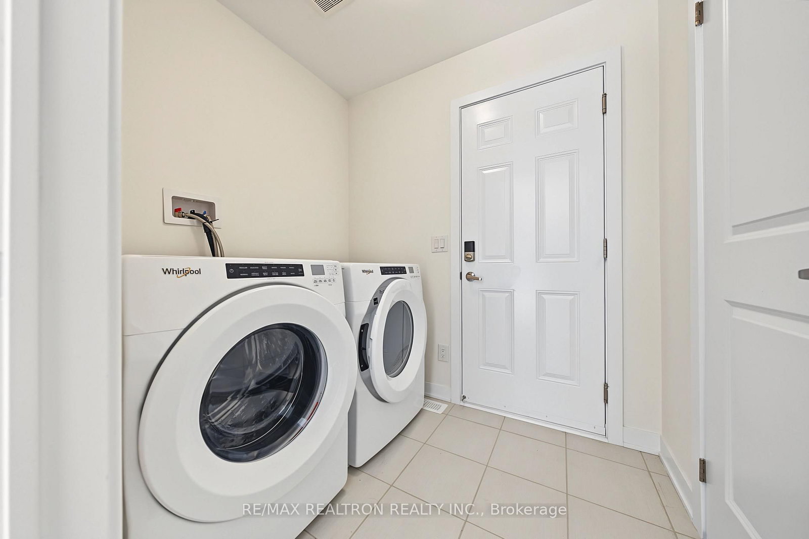 6 Harvey Bunker Crescent • Markham, ON photo 14
