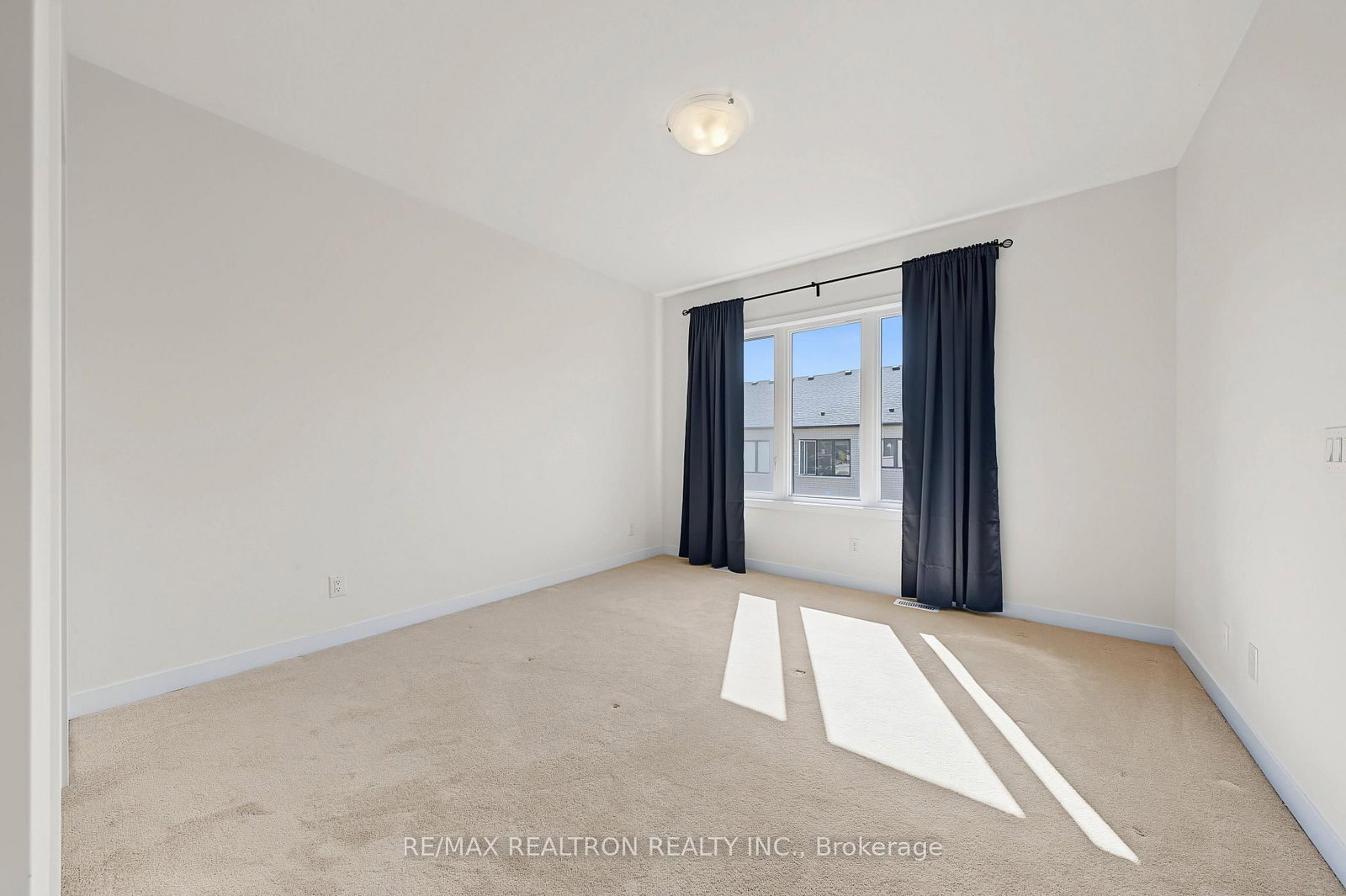 6 Harvey Bunker Crescent • Markham, ON photo 19