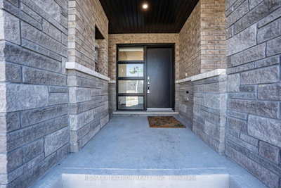 6 Harvey Bunker Crescent • Markham, ON photo 3
