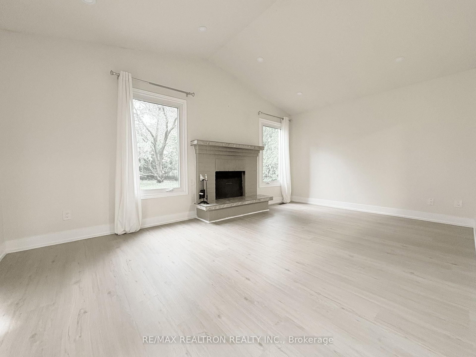296 John Bowser Crescent, Newmarket 5