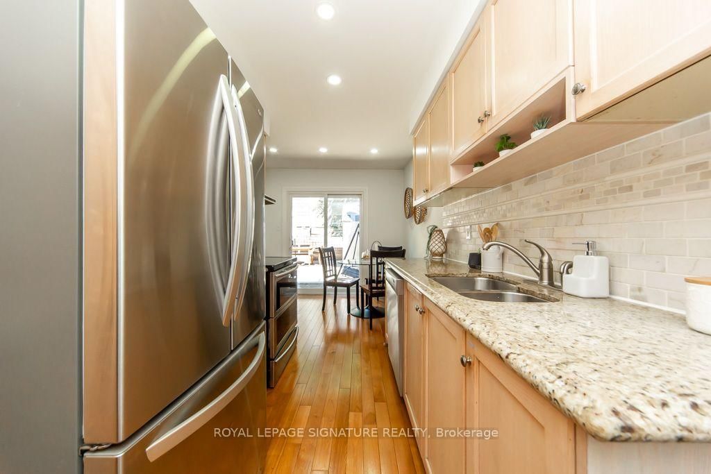28 Augusta Court • Markham, ON photo 16