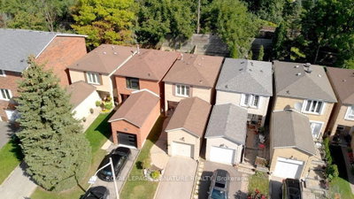 28 Augusta Court • Markham, ON photo 3