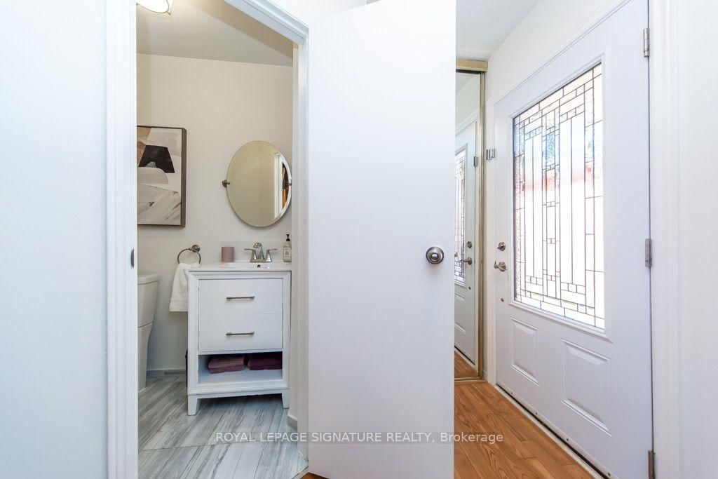 28 Augusta Court • Markham, ON photo 7