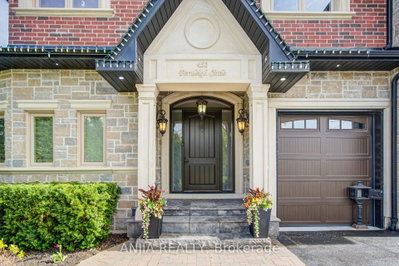 452 Fernleigh Circle, Richmond Hill, ON, photo 2