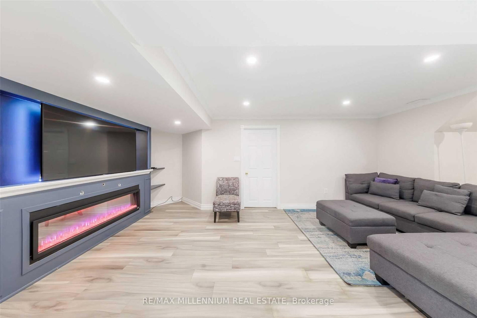 Lower-101 Loma Vista Dr, Vaughan, view 12