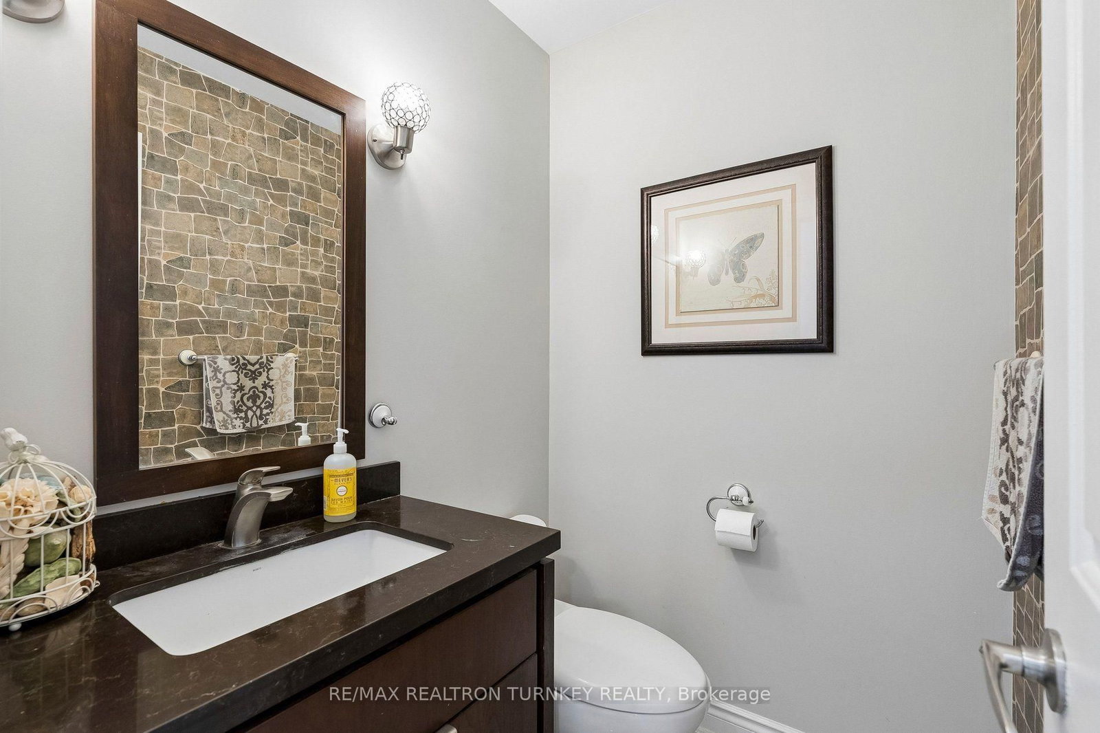 263 Chambers Crescent • Newmarket, ON photo 24