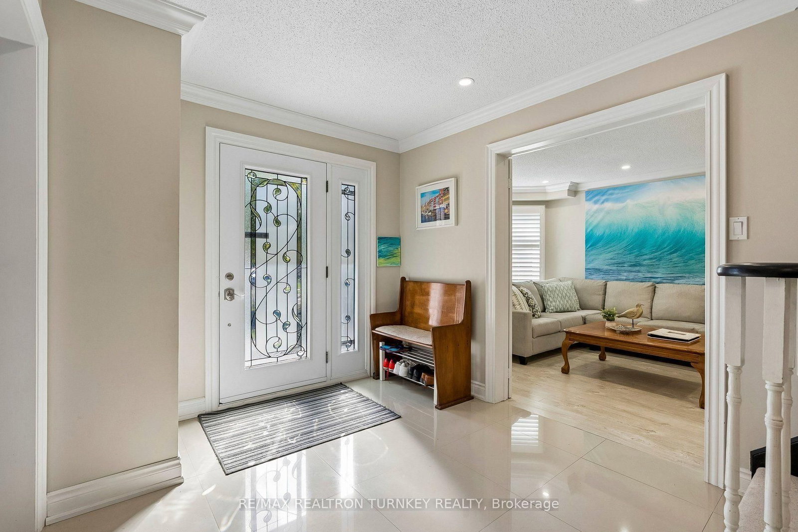 263 Chambers Crescent • Newmarket, ON photo 5