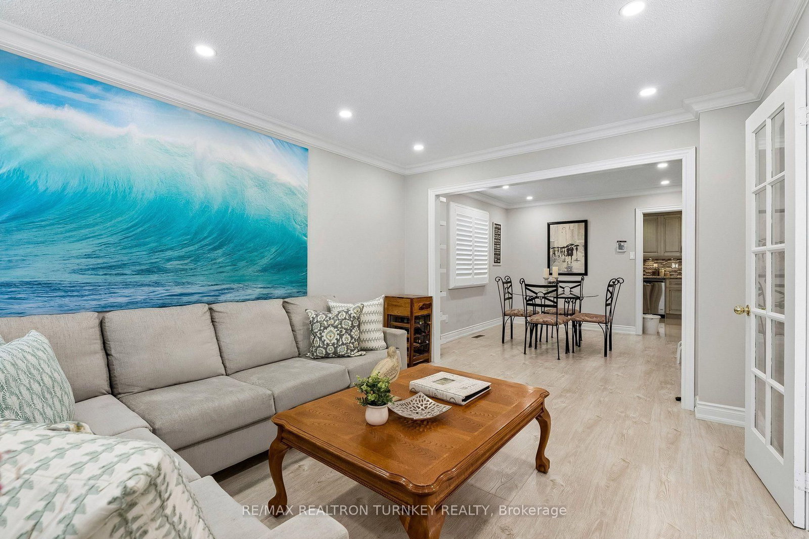263 Chambers Crescent • Newmarket, ON photo 9