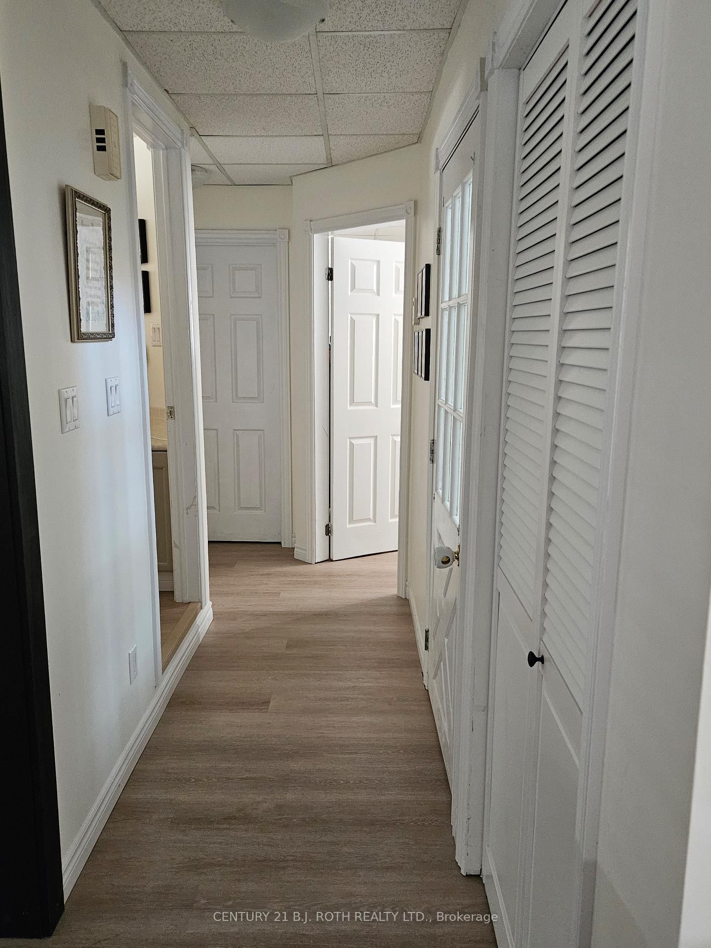 2011 25th Side Road • Innisfil, ON photo 36
