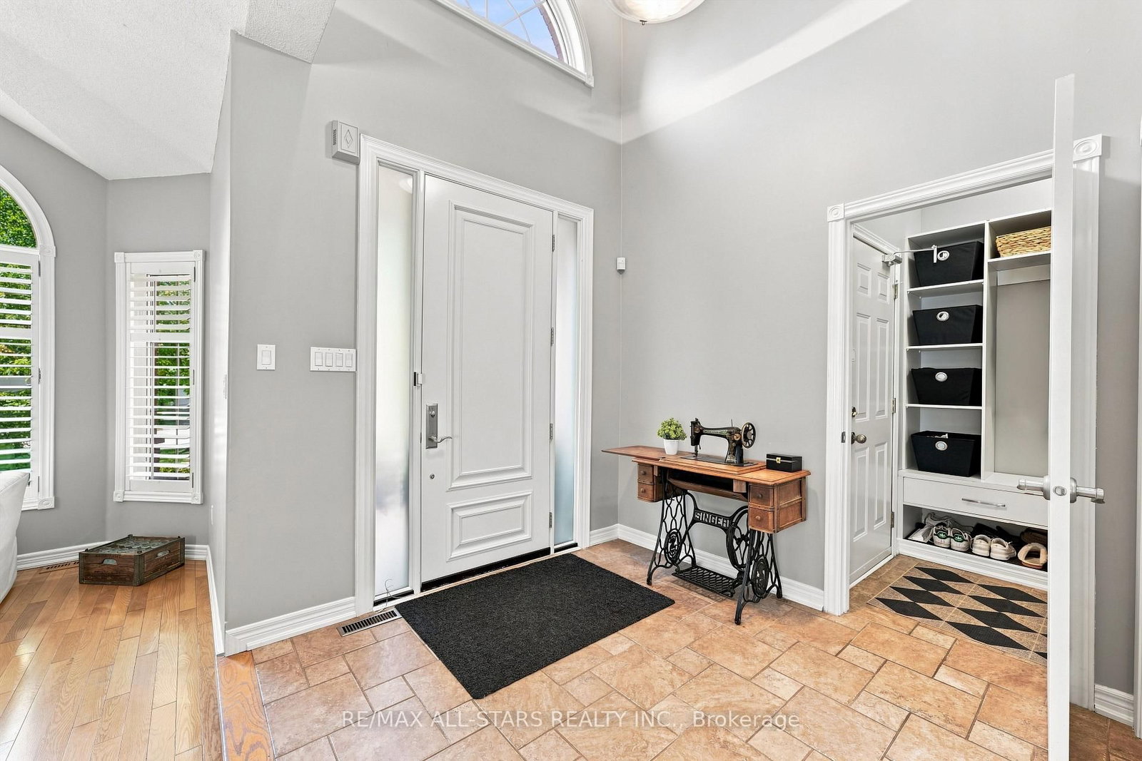 15 Ivygreen Road • Georgina, ON photo 6