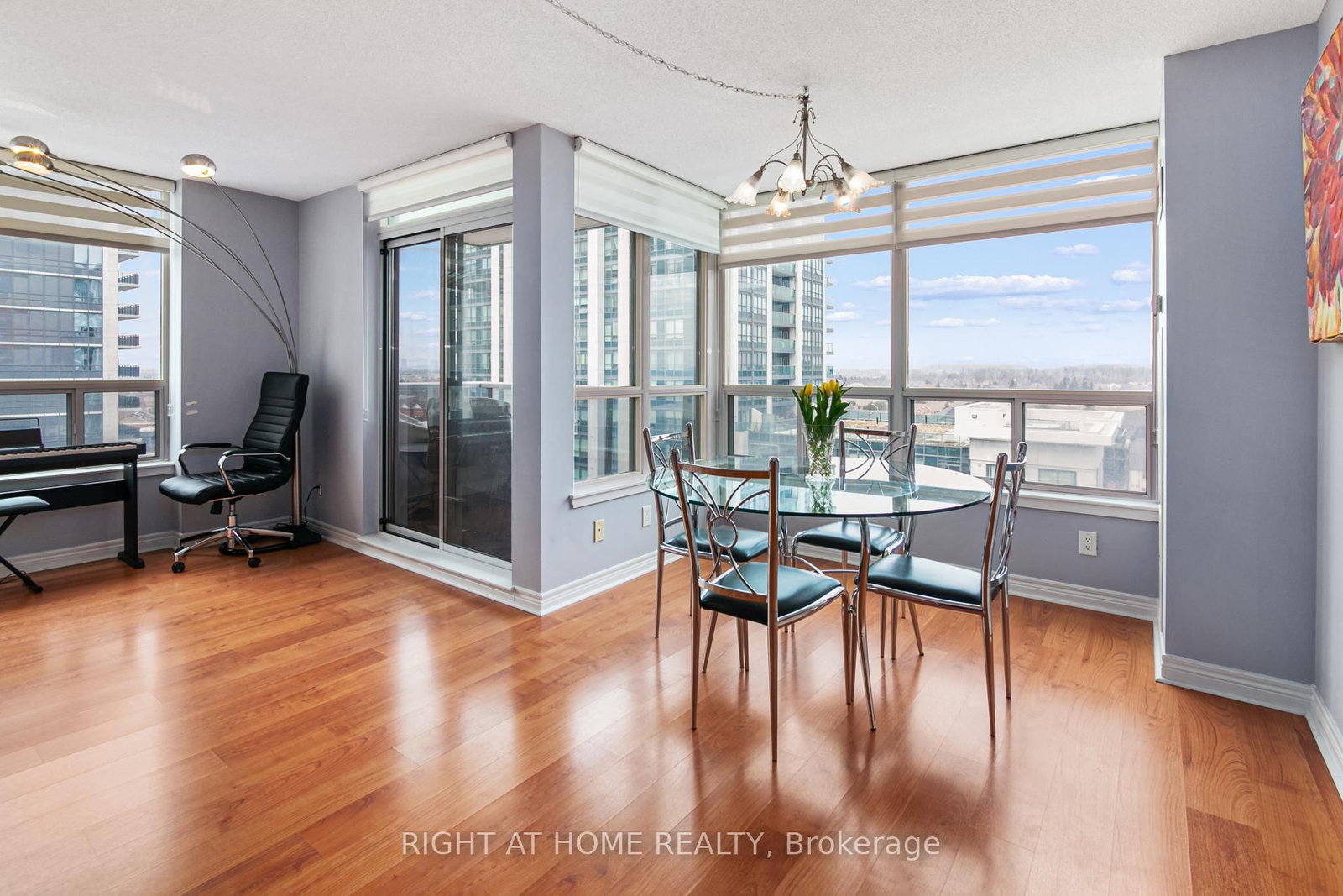 812-50 Disera Dr, Vaughan, view 18