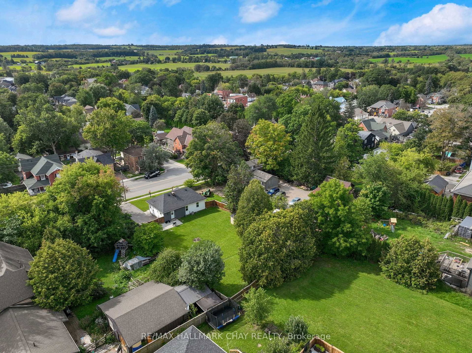 11 King Street S • Innisfil, ON photo 33