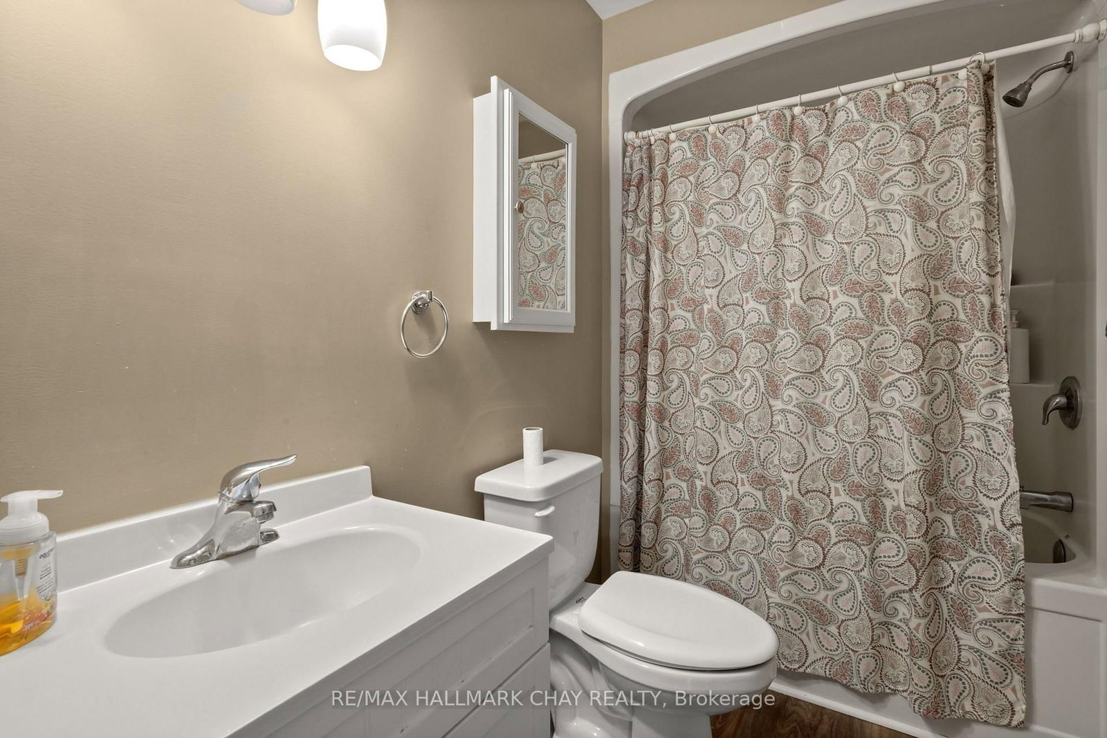 11 King Street S • Innisfil, ON photo 41