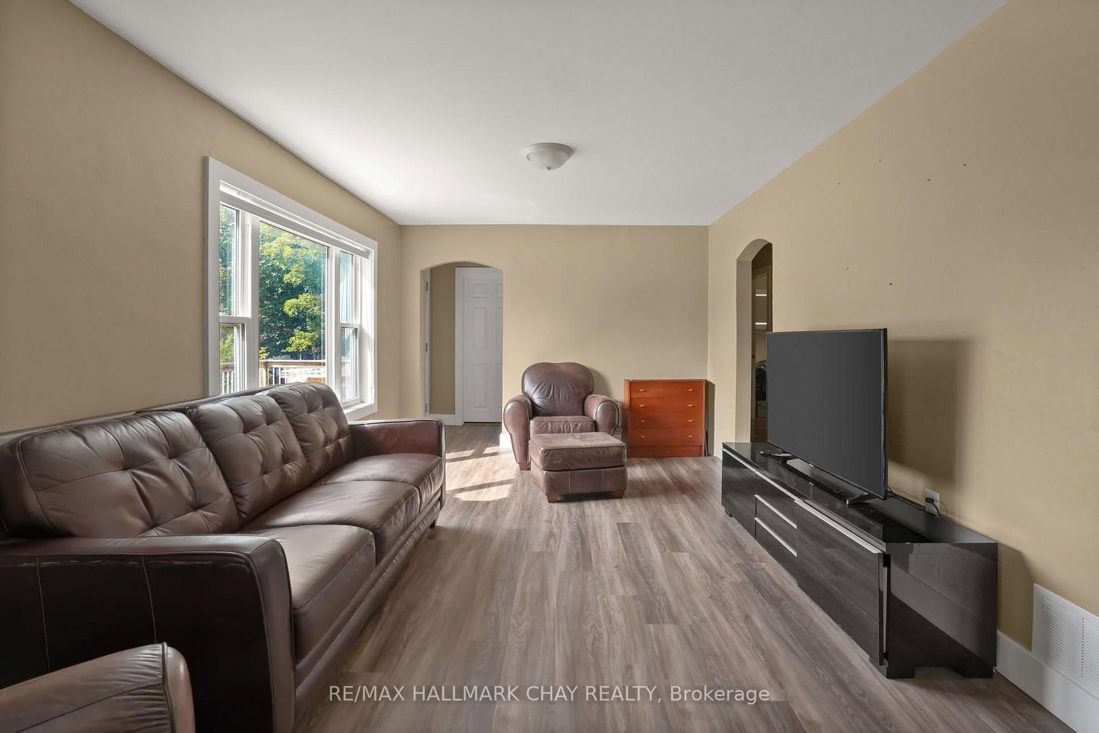 11 King Street S • Innisfil, ON photo 45