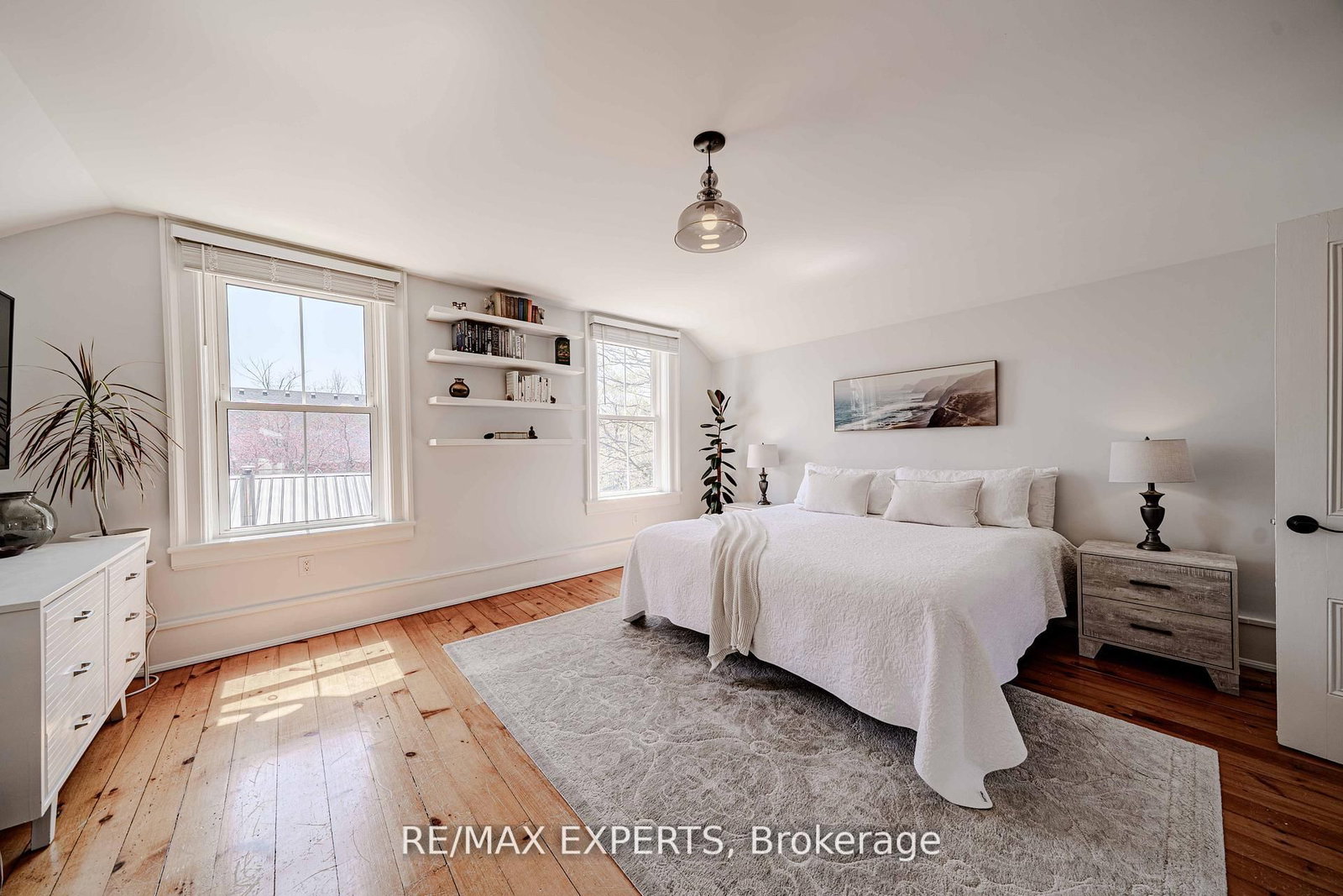 13676 Ninth Line • Whitchurch-Stouffville, ON photo 18