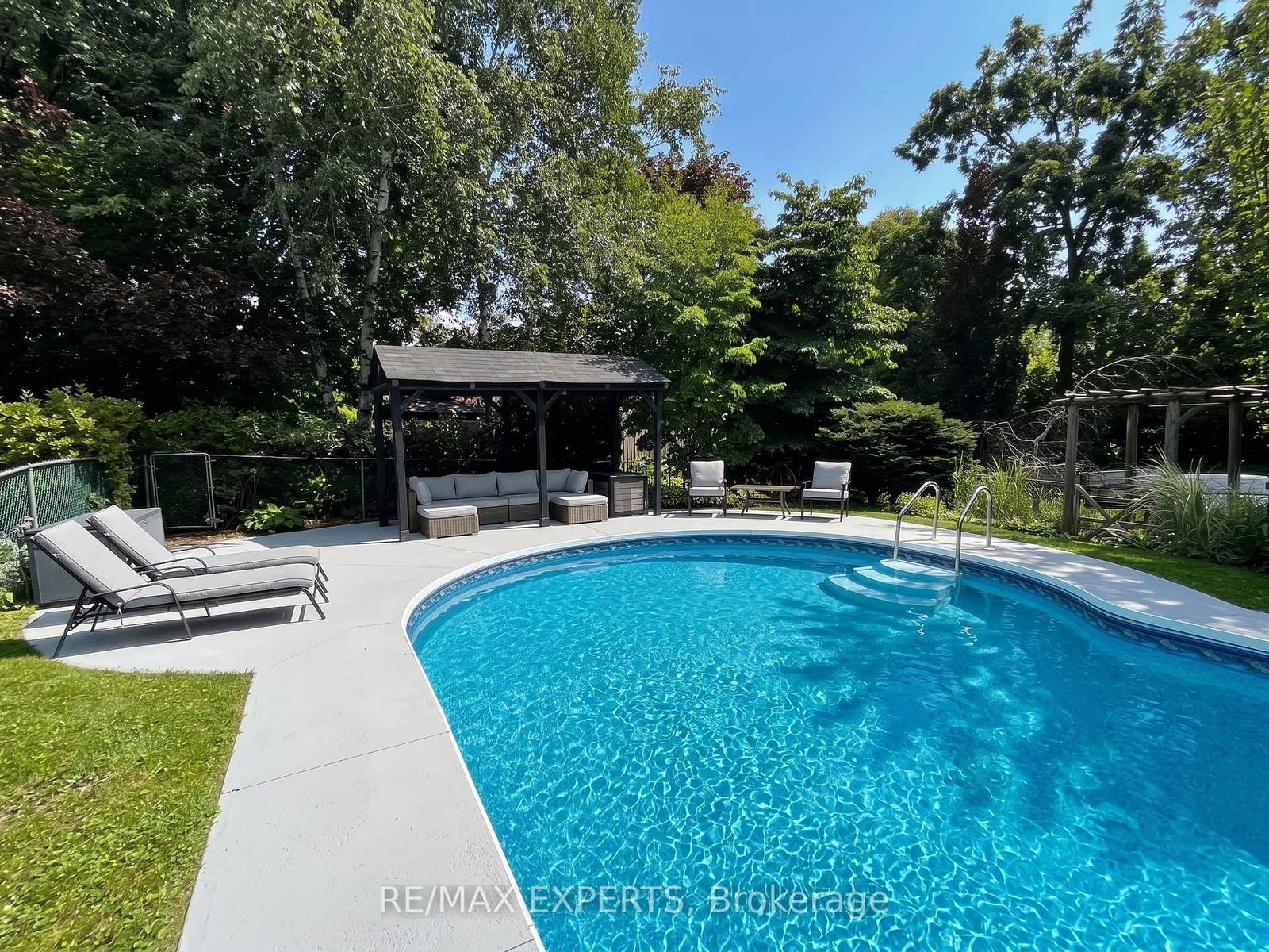 13676 Ninth Line • Whitchurch-Stouffville, ON photo 31