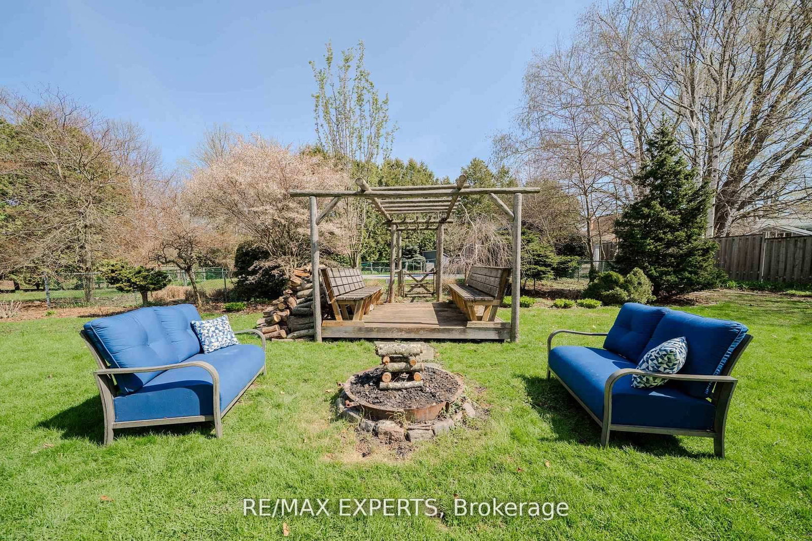 13676 Ninth Line • Whitchurch-Stouffville, ON photo 34
