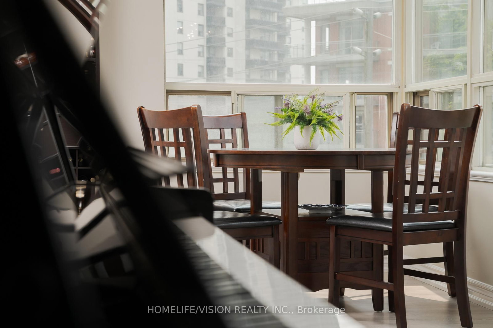 7 Townsgate Drive • #413 • Vaughan, ON photo 12