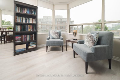7 Townsgate Drive • #413 • Vaughan, ON photo 7
