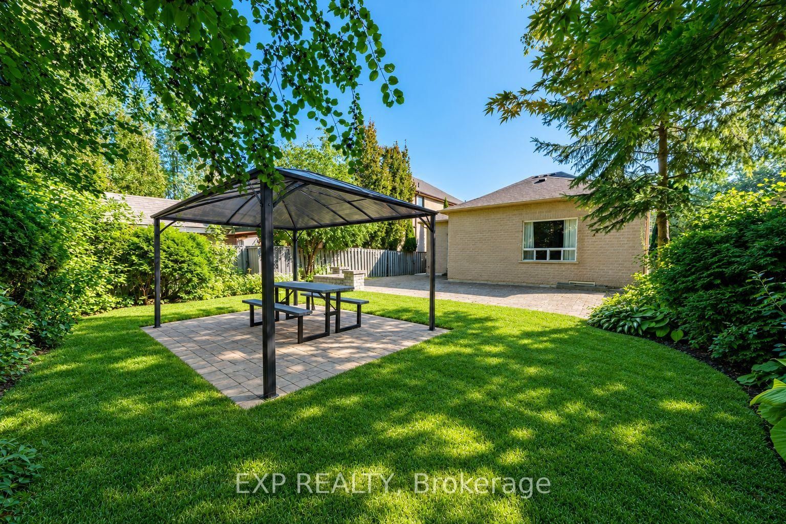 62 Fergus Avenue • Richmond Hill, ON photo 6