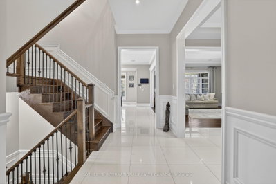 80 Elm Grove Avenue • Richmond Hill, ON photo 5