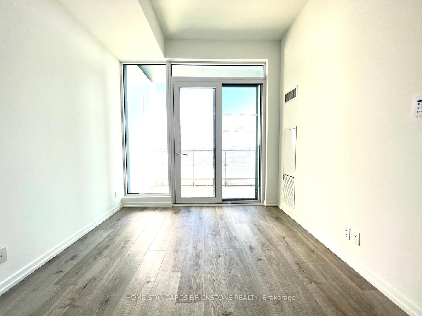 1706-1000 Portage Pkwy, Vaughan, view 5