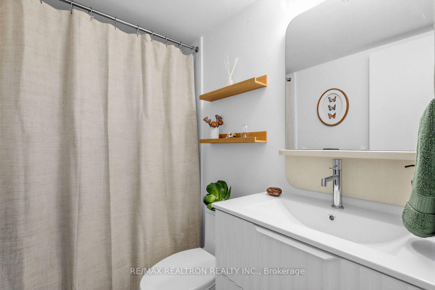 1 Royal Orchard Boulevard • #211 • Markham, ON photo 13