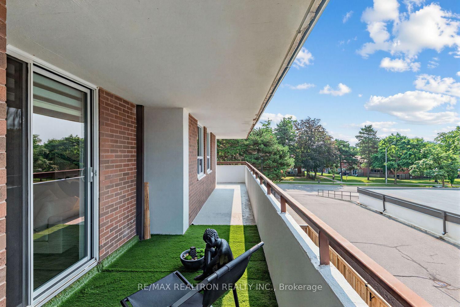 1 Royal Orchard Boulevard • #211 • Markham, ON photo 19