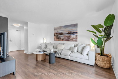 1 Royal Orchard Boulevard • #211 • Markham, ON photo 5