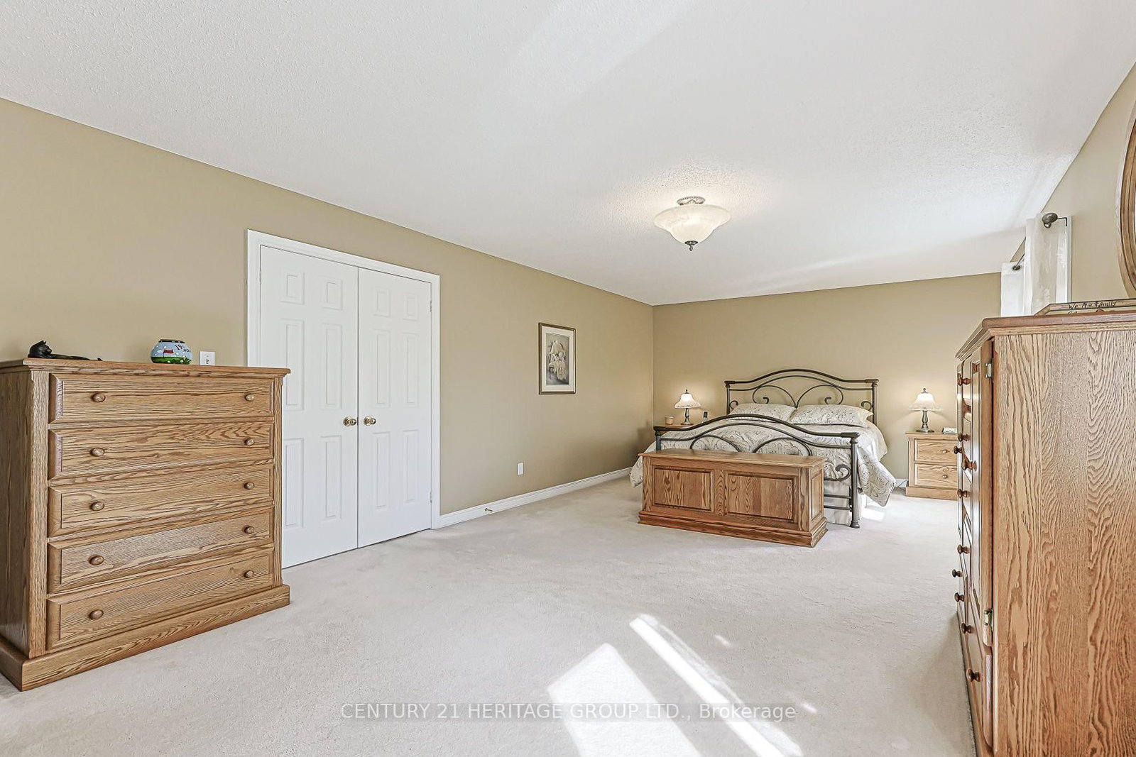 397 Renzius Court • Newmarket, ON photo 17