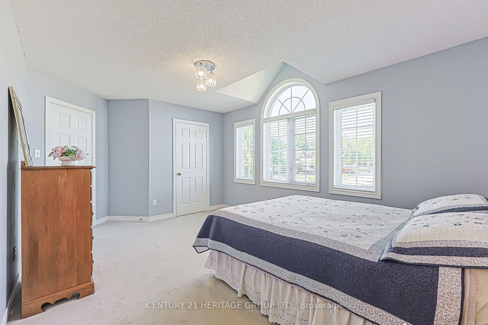 397 Renzius Court • Newmarket, ON photo 26
