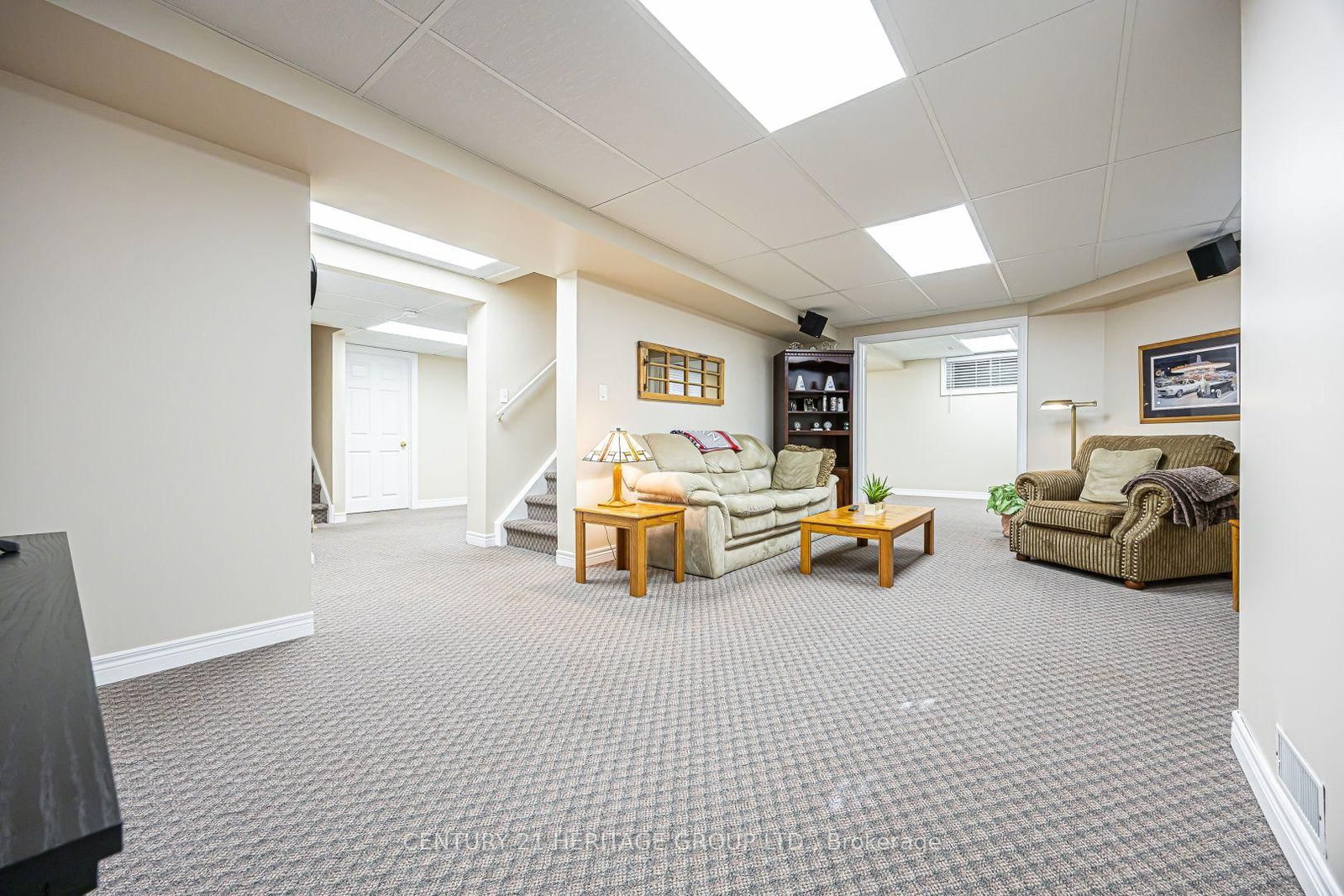 397 Renzius Court • Newmarket, ON photo 32