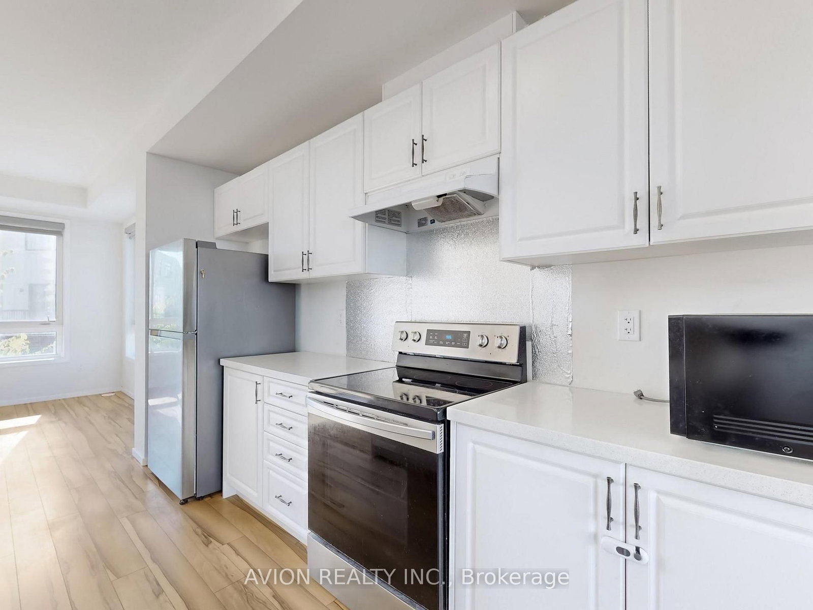 35 Thomas Armstrong Lane • Richmond Hill, ON photo 11