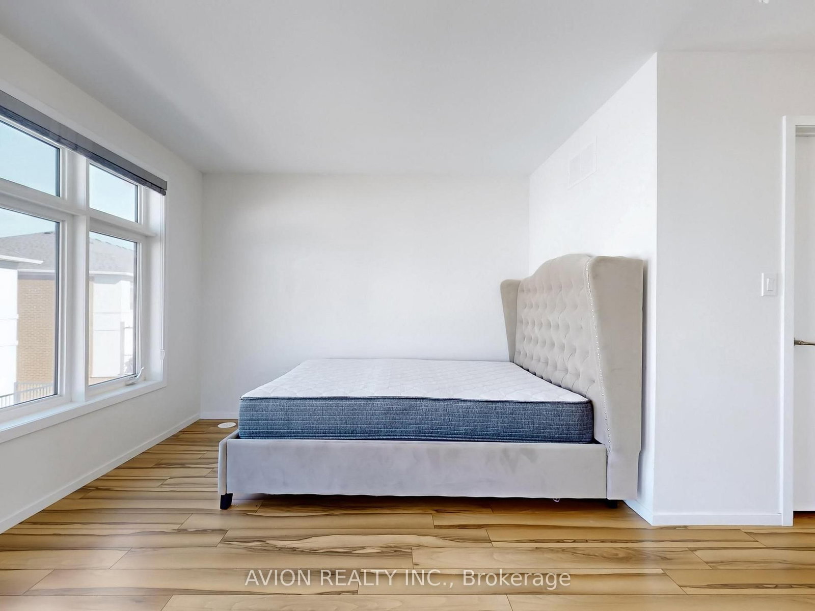 35 Thomas Armstrong Lane • Richmond Hill, ON photo 22