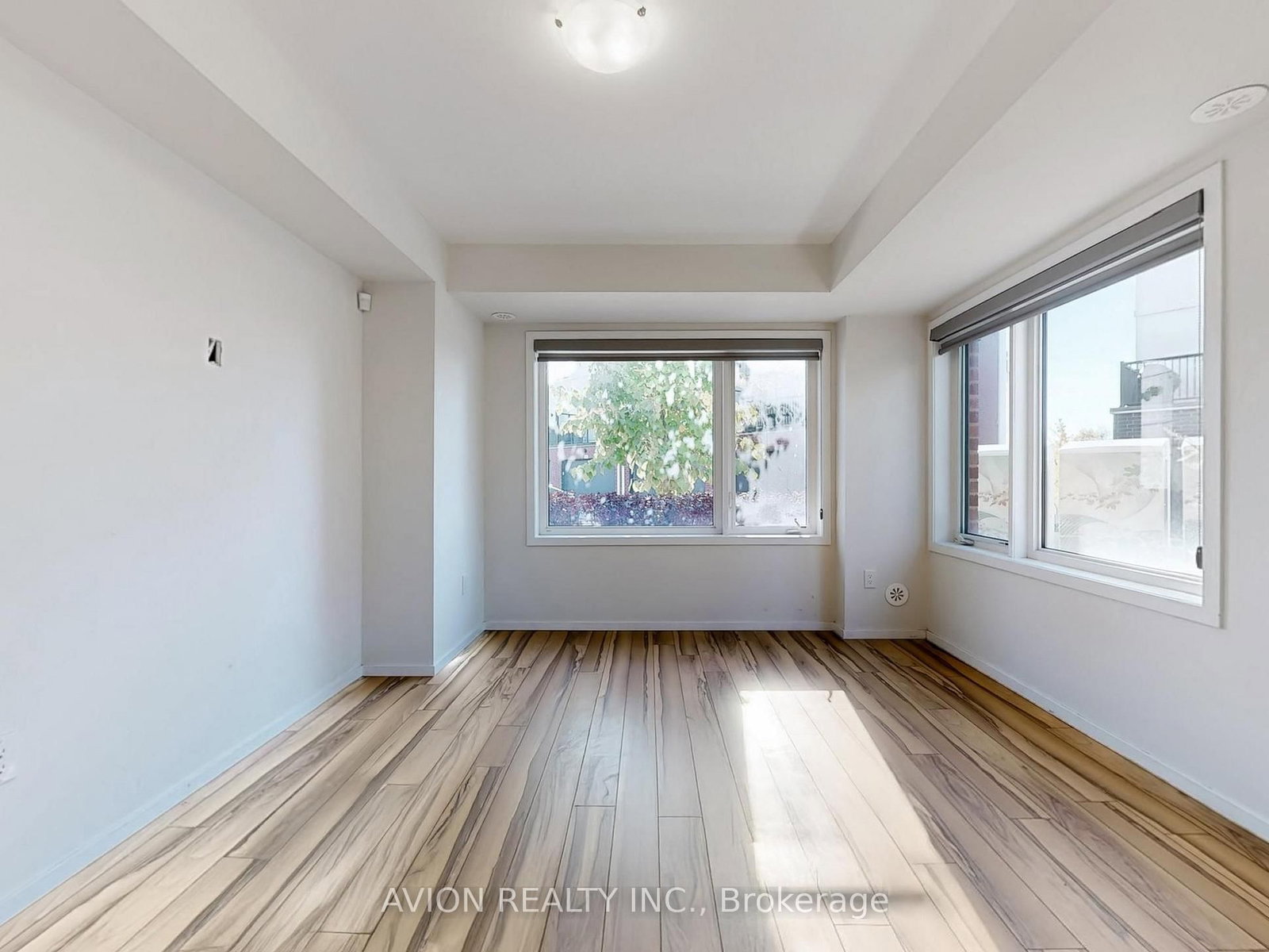 35 Thomas Armstrong Lane • Richmond Hill, ON photo 36
