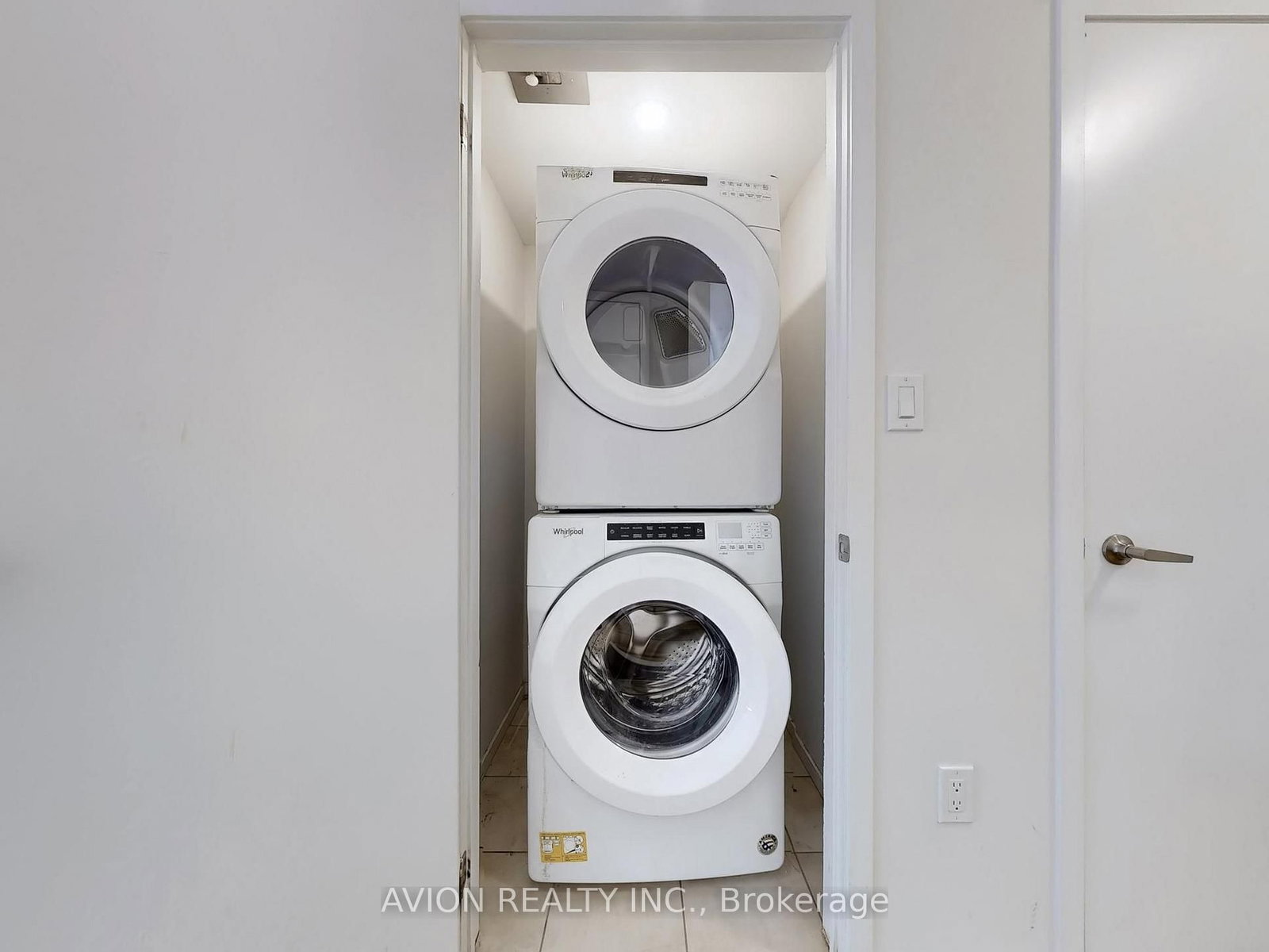 35 Thomas Armstrong Lane • Richmond Hill, ON photo 41