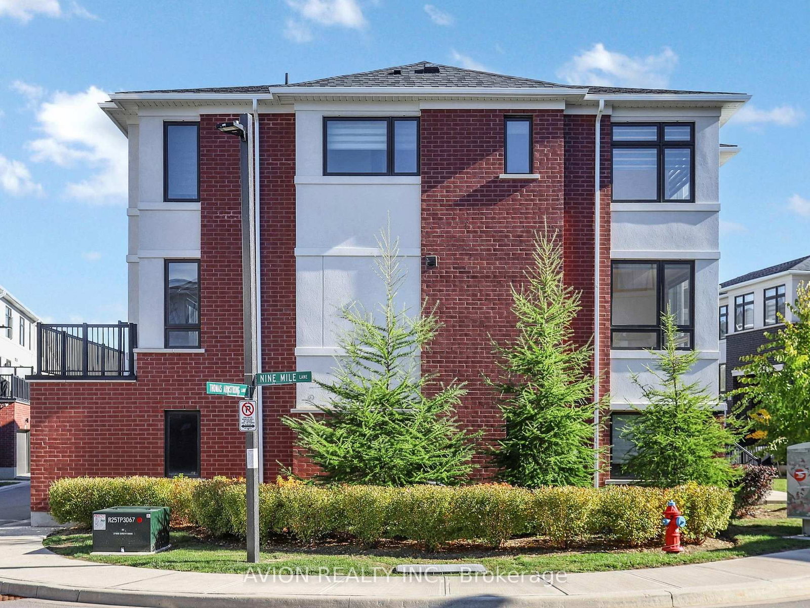 35 Thomas Armstrong Lane • Richmond Hill, ON photo 46