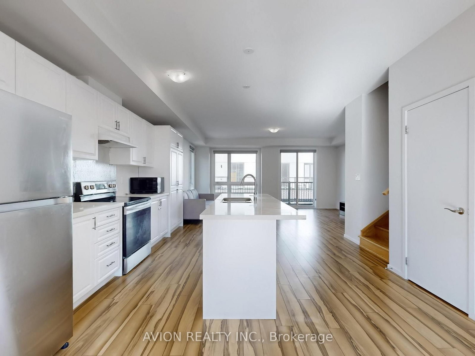 35 Thomas Armstrong Lane • Richmond Hill, ON photo 9