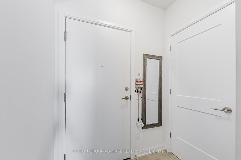 2812 - 7895 Jane Street